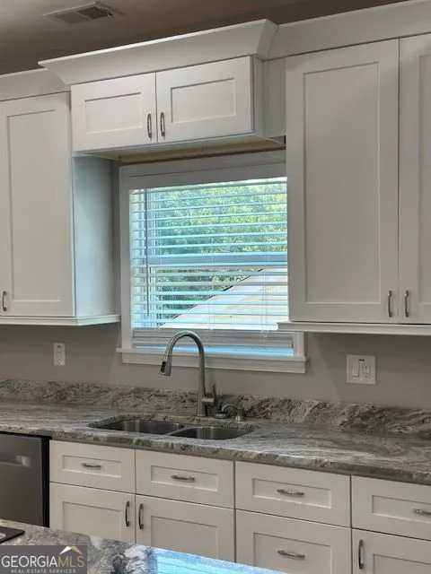 222 Taylor CIR Palmetto, GA 30268
