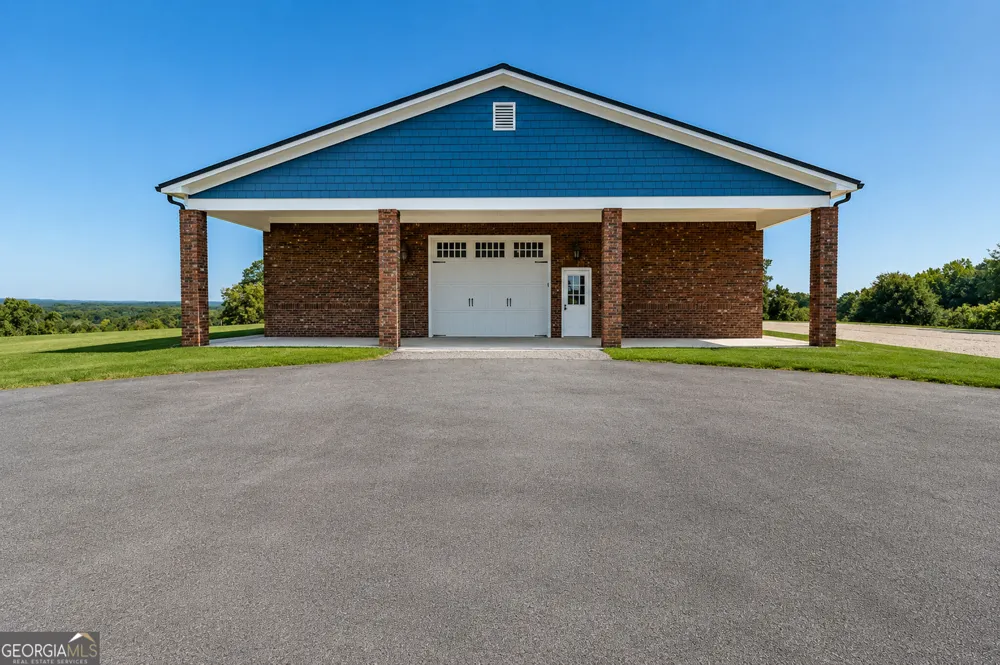 16 Peek DR Carrollton, GA 30116