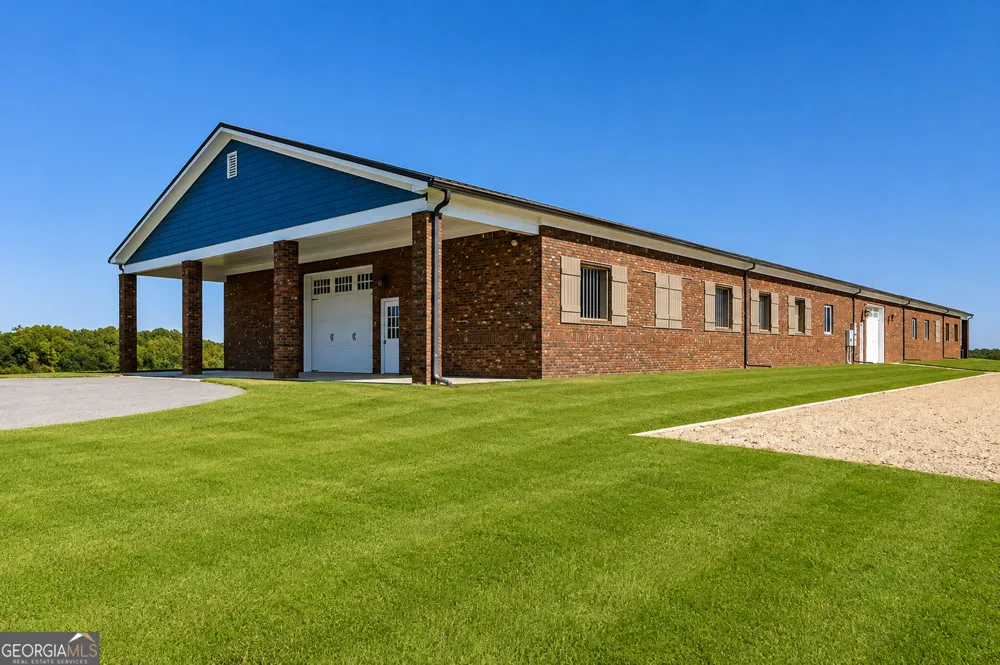 16 Peek DR Carrollton, GA 30116