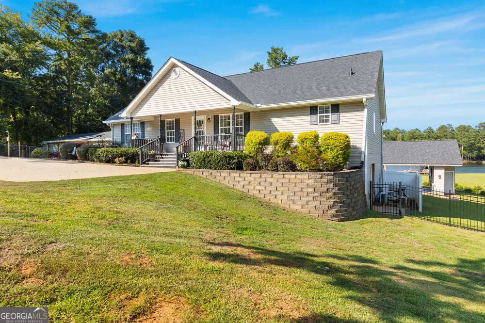 110 Crooked Creek Bay RD Eatonton, GA 31024