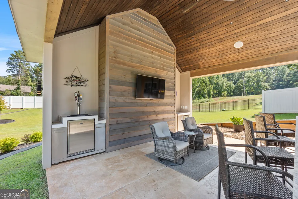 110 Crooked Creek Bay RD Eatonton, GA 31024