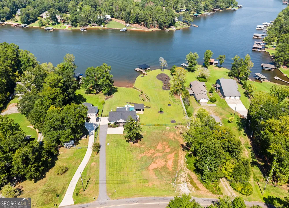 110 Crooked Creek Bay RD Eatonton, GA 31024