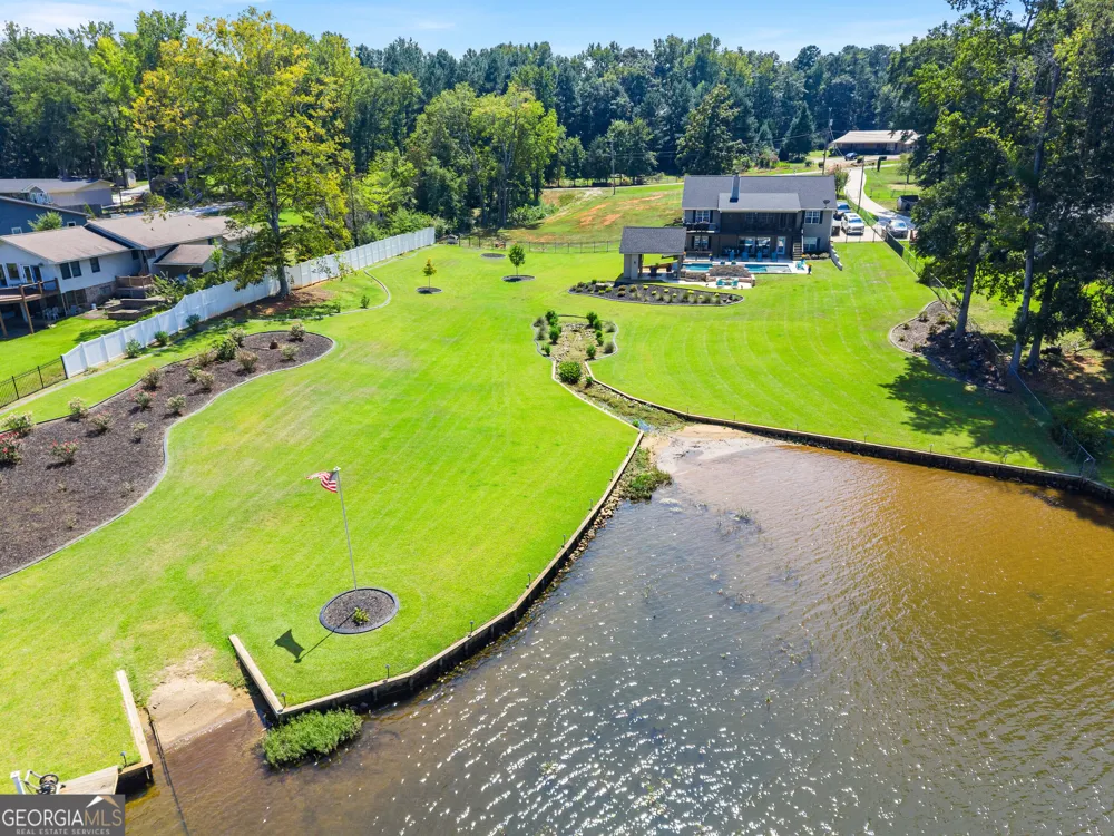 110 Crooked Creek Bay RD Eatonton, GA 31024
