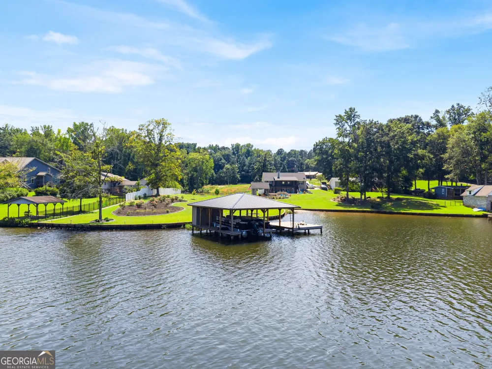 110 Crooked Creek Bay RD Eatonton, GA 31024