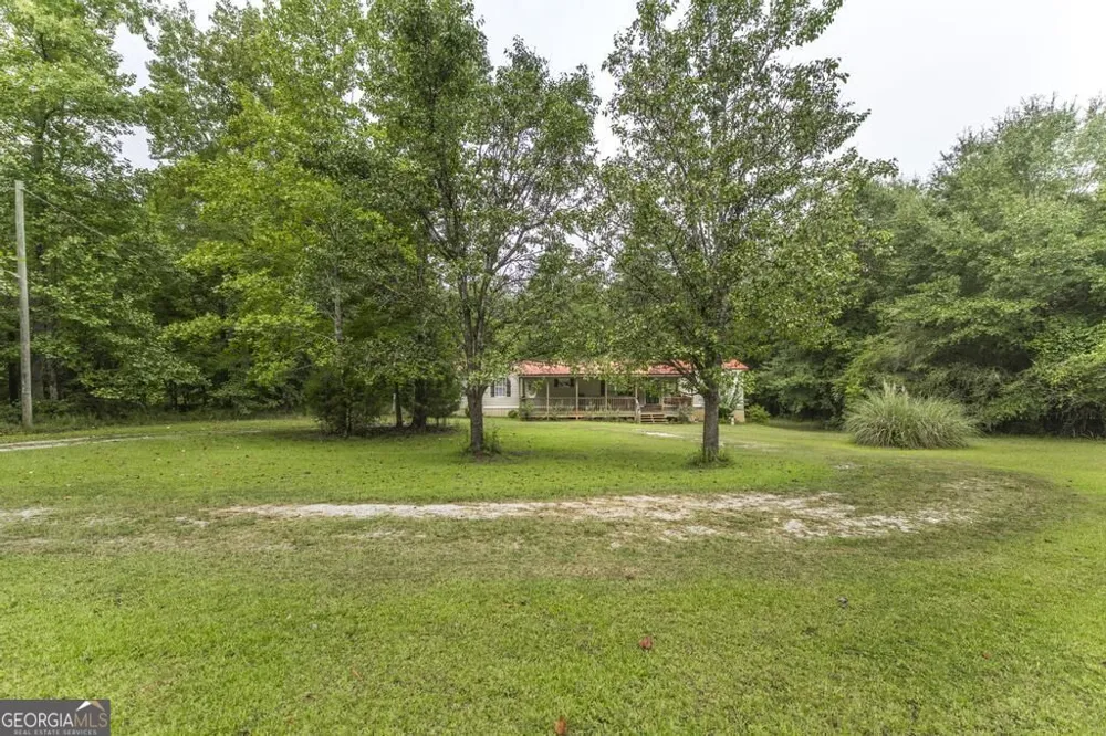 222 Tommys TRL Forsyth, GA 31029