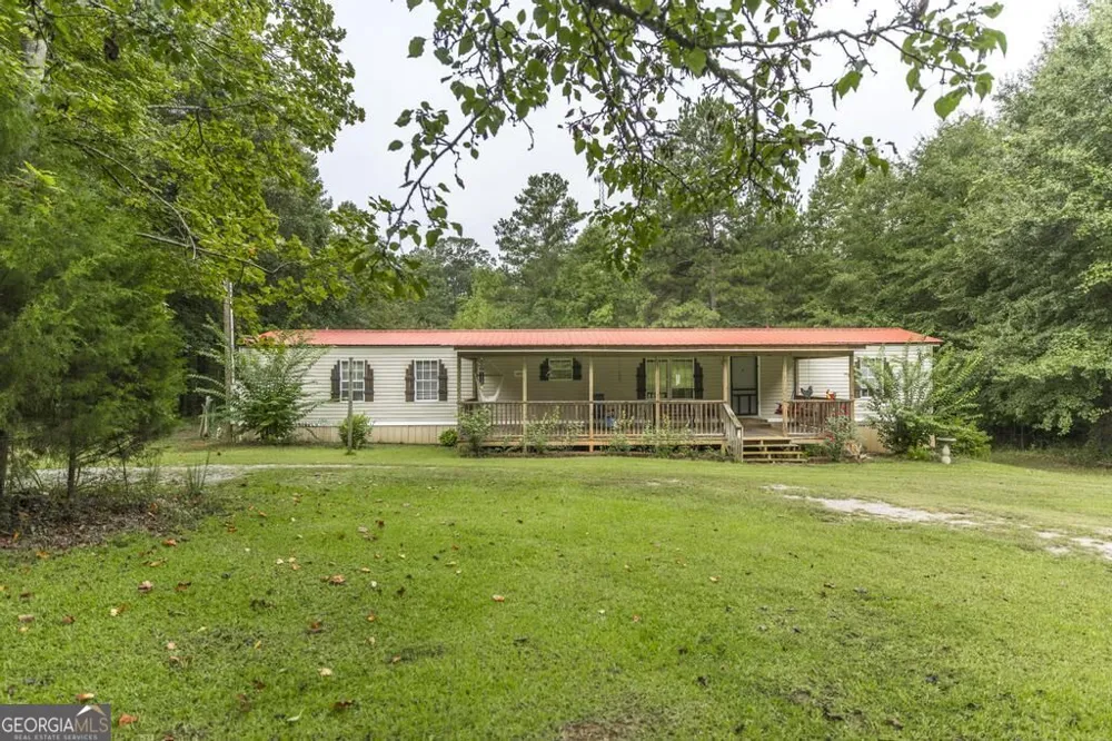 222 Tommys TRL Forsyth, GA 31029