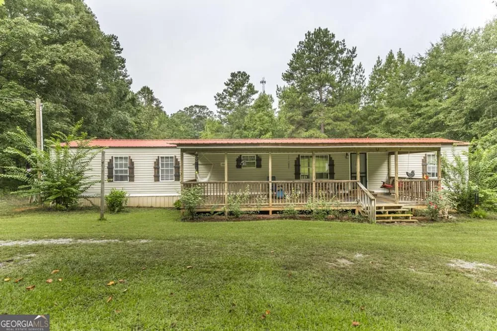 222 Tommys TRL Forsyth, GA 31029