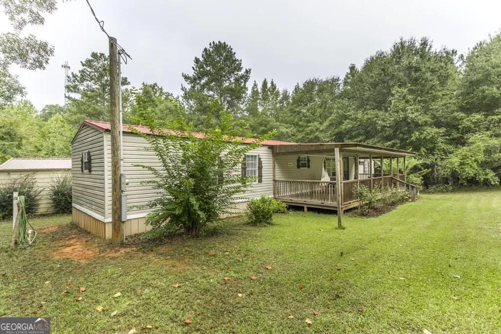 222 Tommys TRL Forsyth, GA 31029
