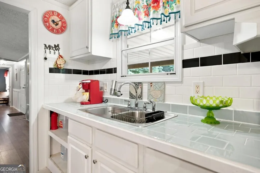 222 Tommys TRL Forsyth, GA 31029
