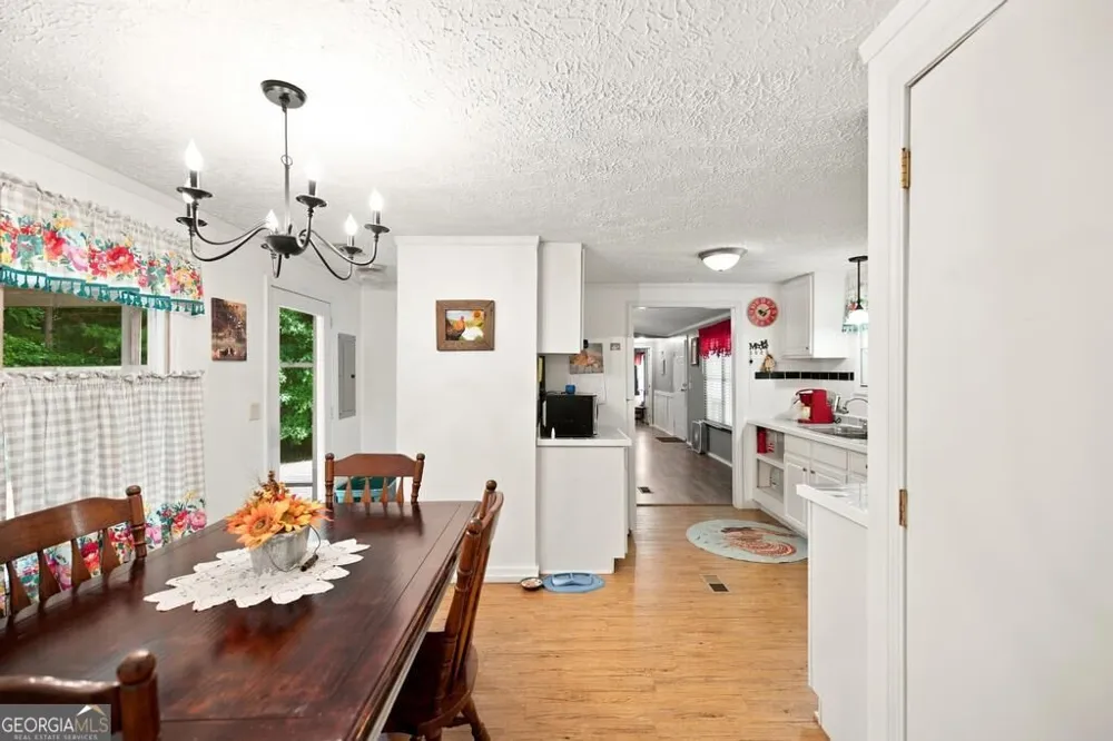 222 Tommys TRL Forsyth, GA 31029