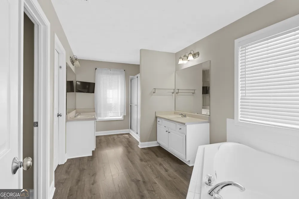 3161 Keenly Ives CT Buford, GA 30519