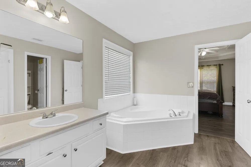 3161 Keenly Ives CT Buford, GA 30519