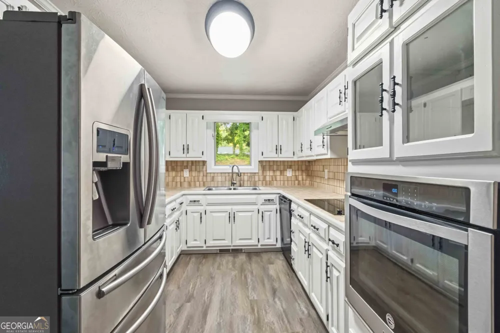 760 Pine Needle RD Hampton, GA 30228