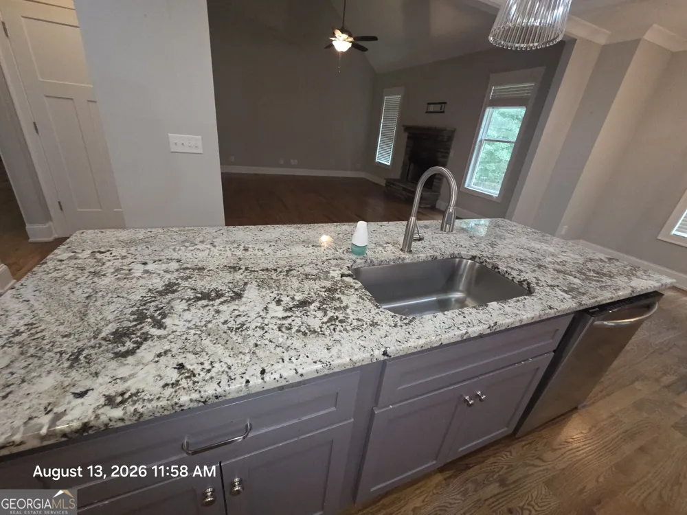 58 Hoopers DR Jasper, GA 30143
