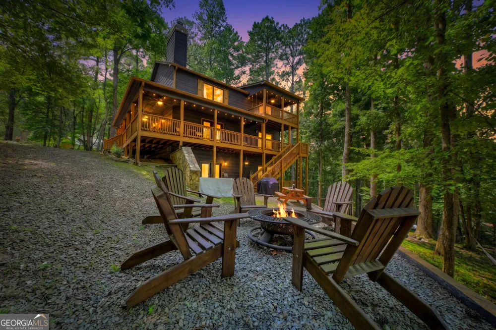 22 Kings CT Ellijay, GA 30540