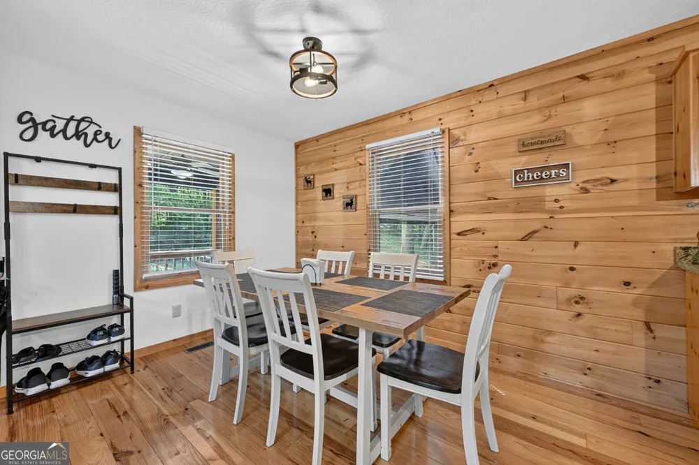22 Kings CT Ellijay, GA 30540