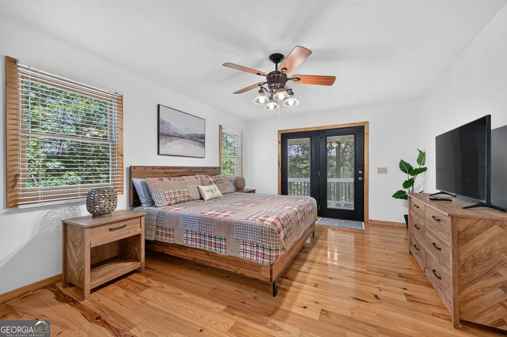 22 Kings CT Ellijay, GA 30540