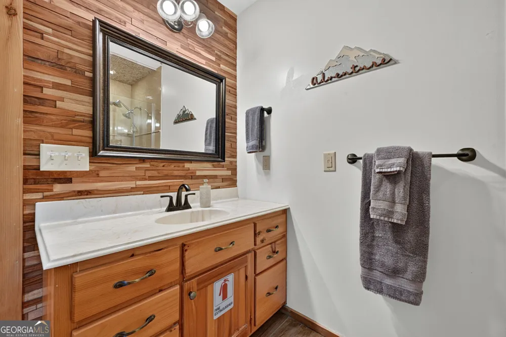 22 Kings CT Ellijay, GA 30540