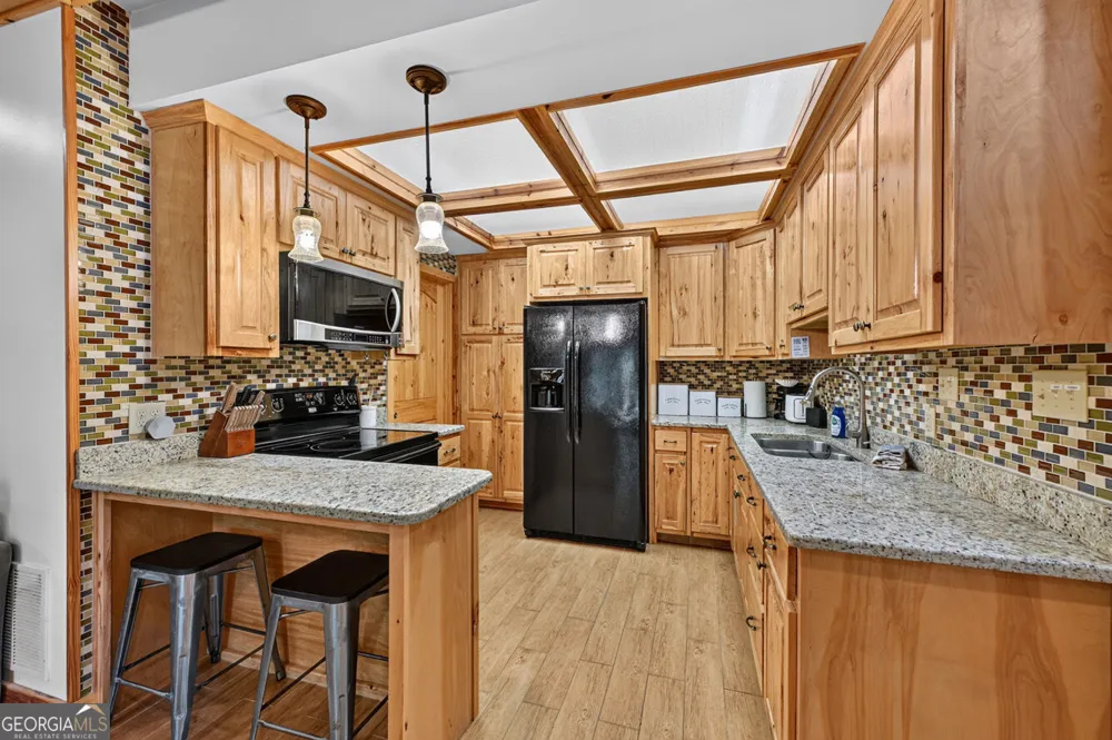 22 Kings CT Ellijay, GA 30540