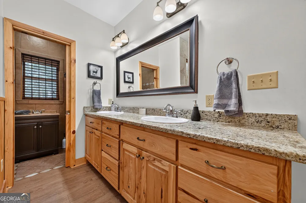 22 Kings CT Ellijay, GA 30540