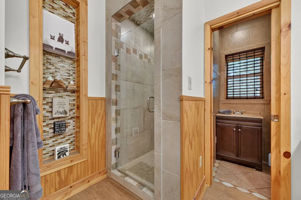 22 Kings CT Ellijay, GA 30540
