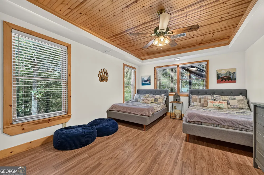 22 Kings CT Ellijay, GA 30540