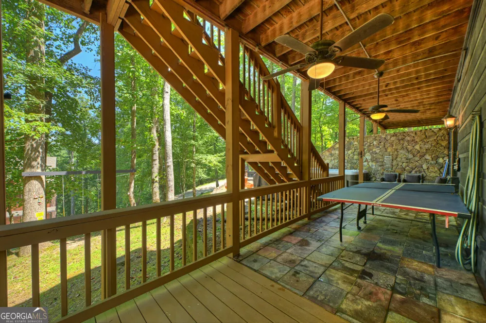 22 Kings CT Ellijay, GA 30540