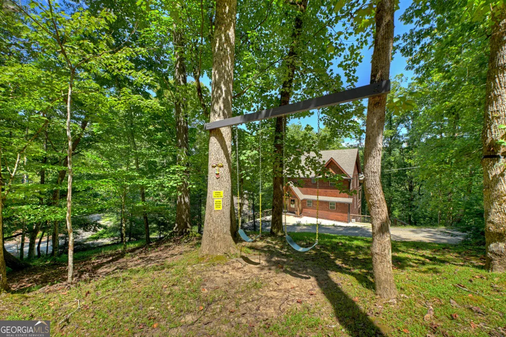 22 Kings CT Ellijay, GA 30540