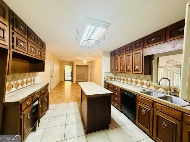 145 W Triple Tree DR Carrollton, GA 30117