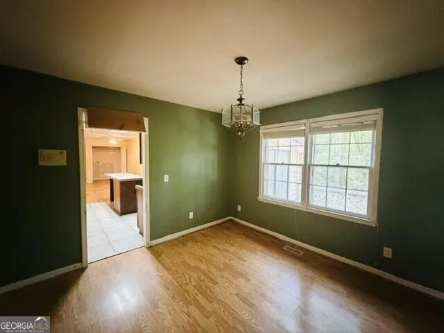 145 W Triple Tree DR Carrollton, GA 30117