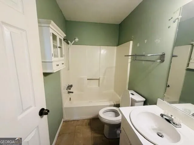 145 W Triple Tree DR Carrollton, GA 30117