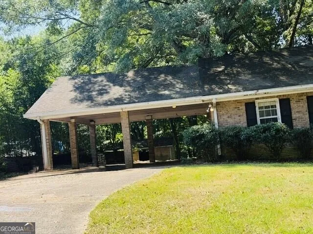 145 W Triple Tree DR Carrollton, GA 30117