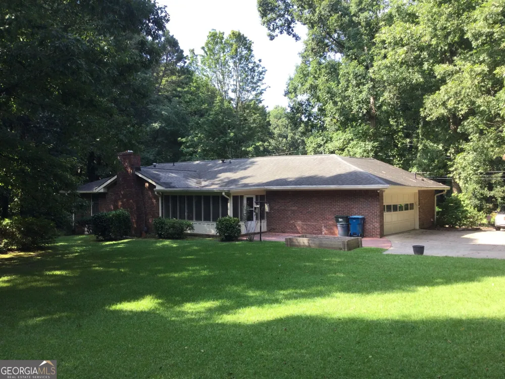 1368 BRANCHWOOD DR Snellville, GA 30078