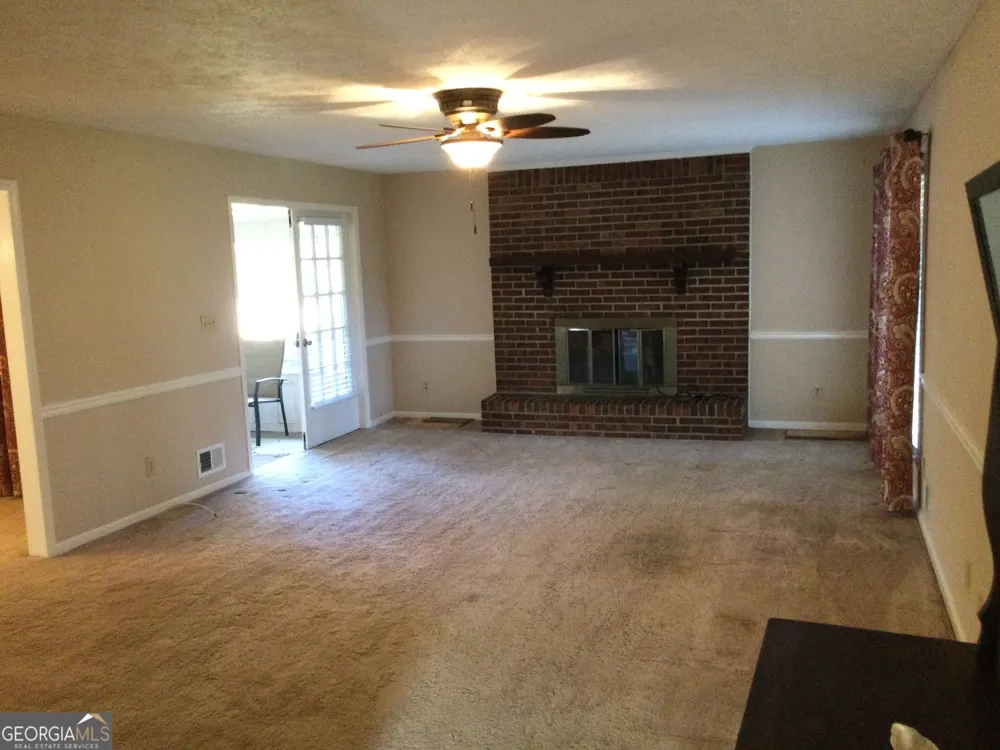 1368 BRANCHWOOD DR Snellville, GA 30078