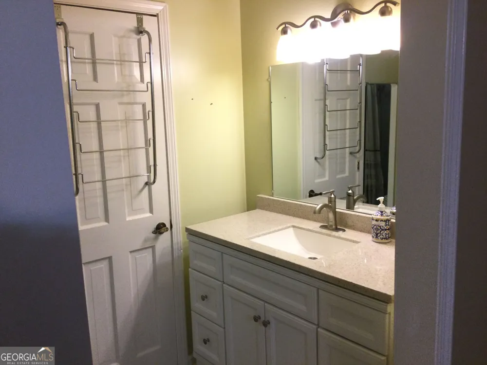 1368 BRANCHWOOD DR Snellville, GA 30078