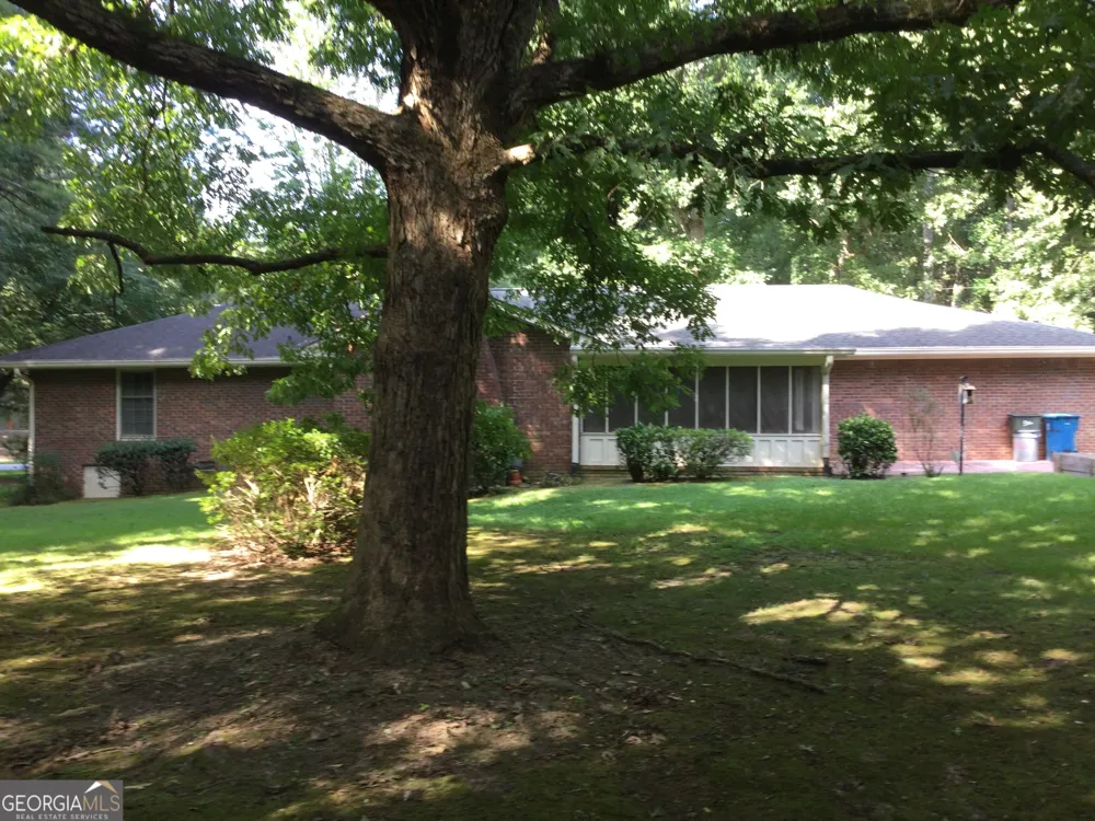 1368 BRANCHWOOD DR Snellville, GA 30078