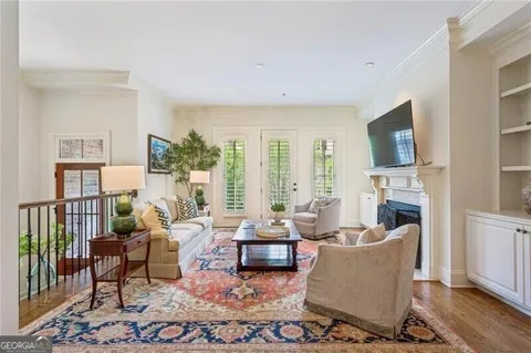 2775 Paces Lookout LN SE