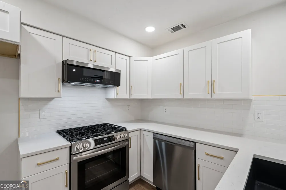 6361 Valley Dale DR Riverdale, GA 30274