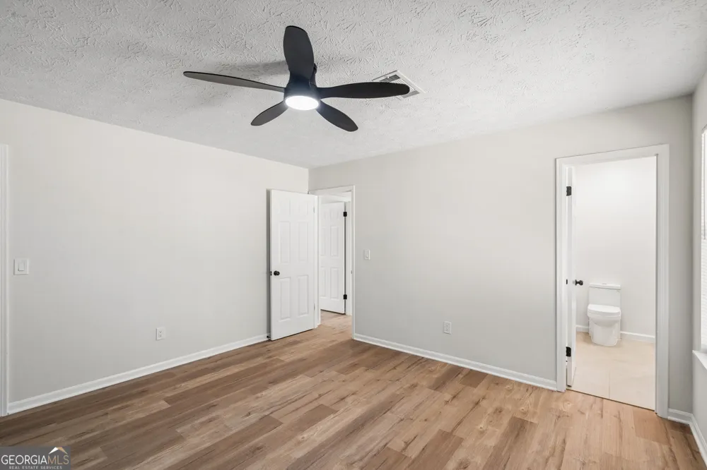 6361 Valley Dale DR Riverdale, GA 30274