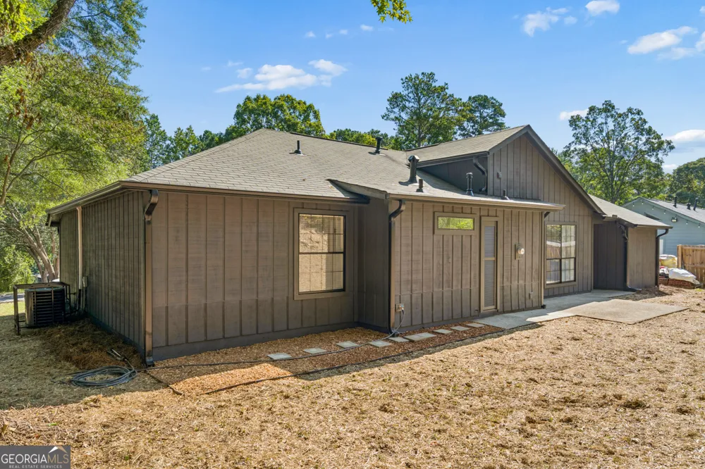 6361 Valley Dale DR Riverdale, GA 30274