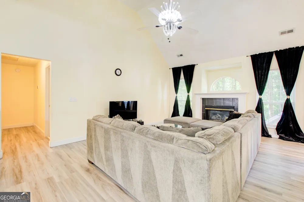 56 Montpelier PL Sharpsburg, GA 30277