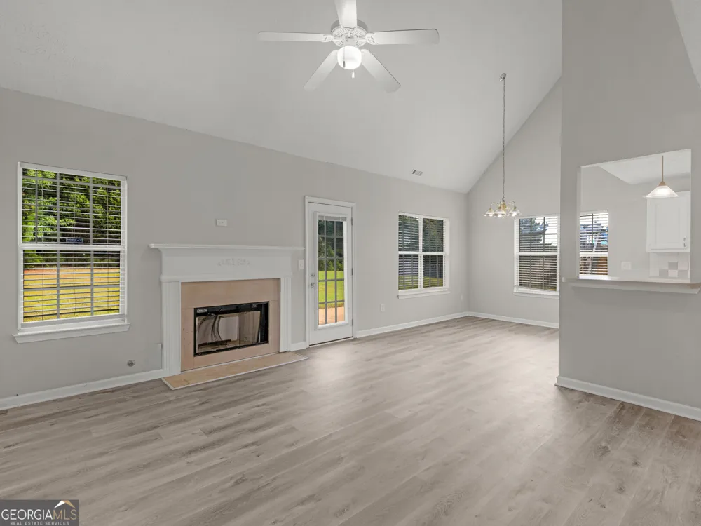 11704 Spring Lake WAY Fayetteville, GA 30215
