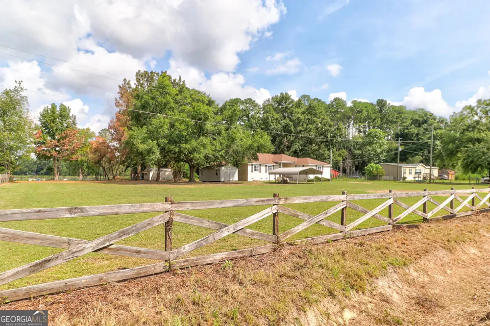 598 Clark RD Guyton, GA 31312