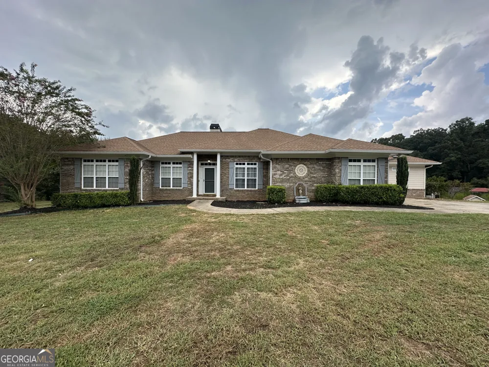 54 Whatley RD Griffin, GA 30224