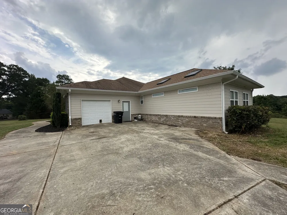 54 Whatley RD Griffin, GA 30224
