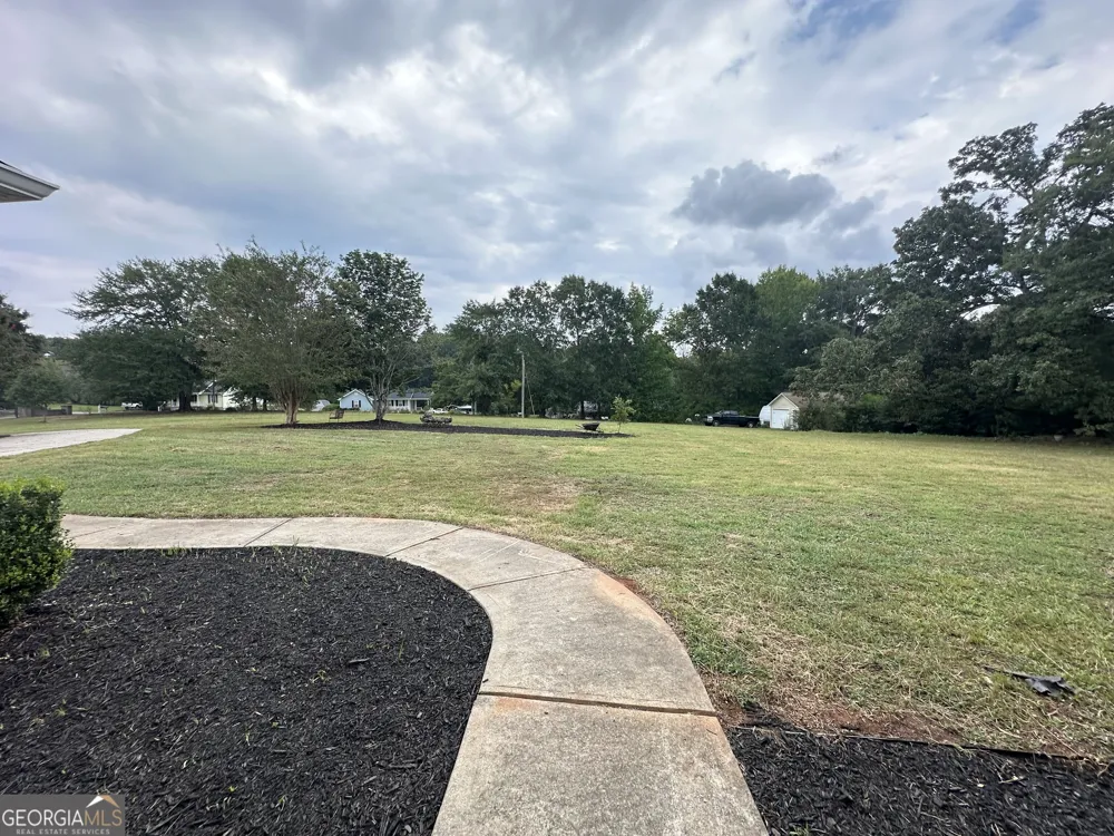 54 Whatley RD Griffin, GA 30224