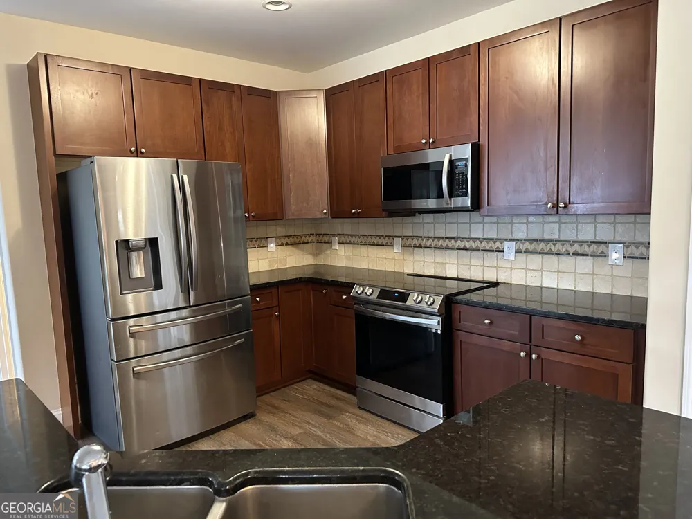 54 Whatley RD Griffin, GA 30224
