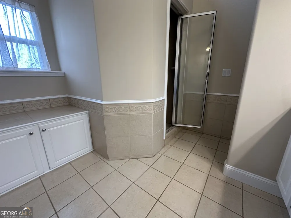 54 Whatley RD Griffin, GA 30224