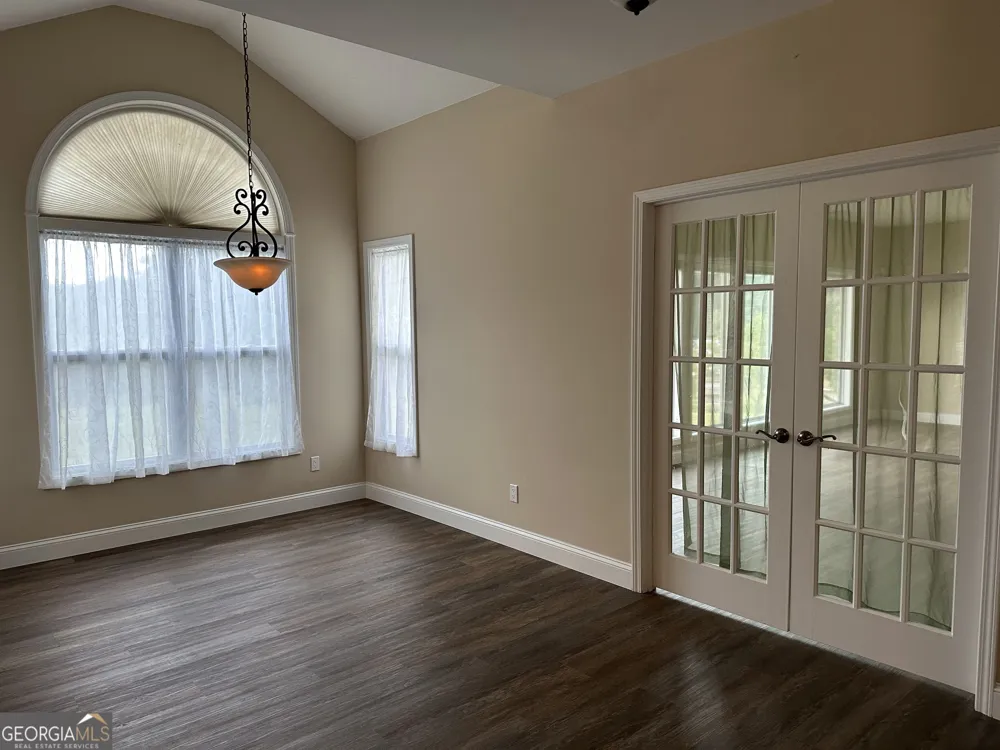 54 Whatley RD Griffin, GA 30224