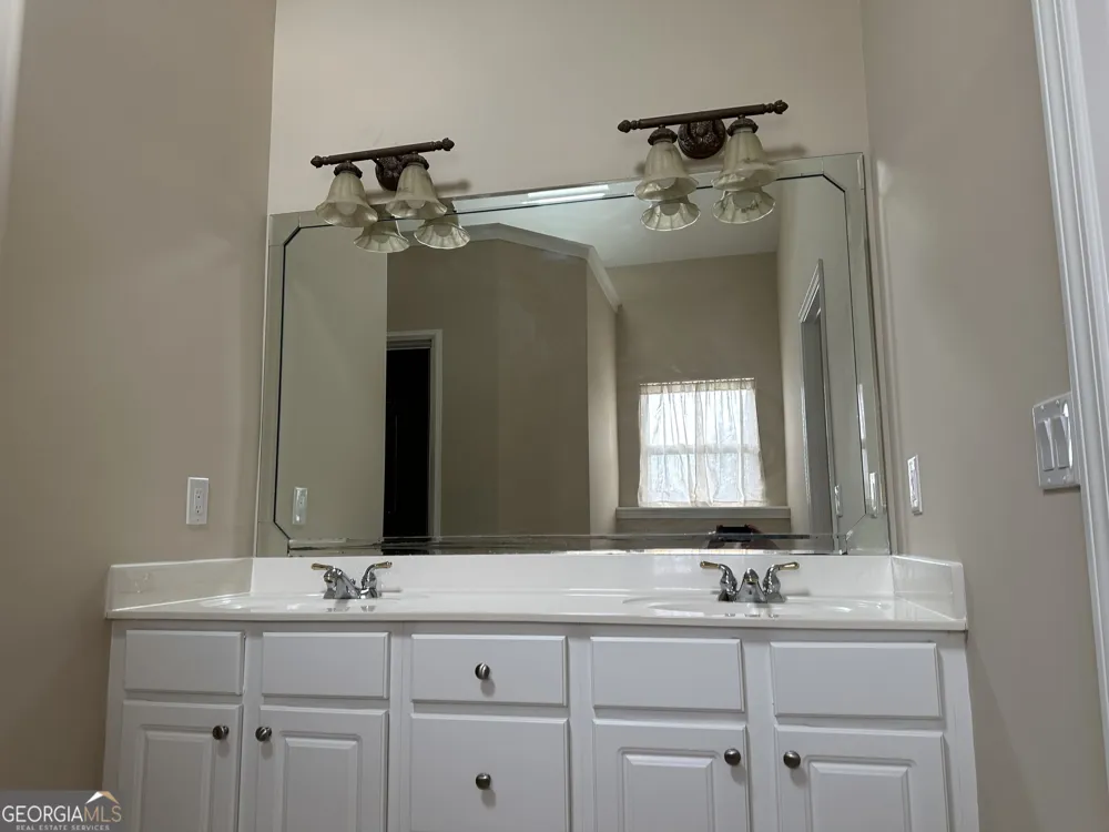 54 Whatley RD Griffin, GA 30224